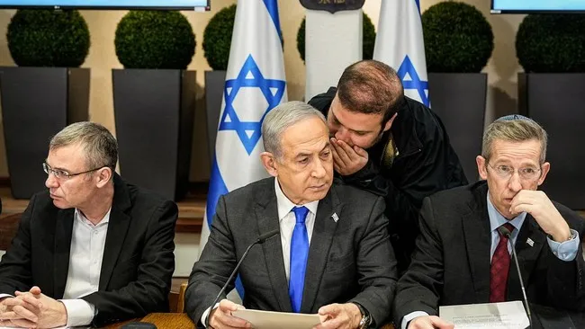 Perdana Menteri Israel Benjamin Netanyahu memutuskan untuk membubarkan Kabinet Perang.