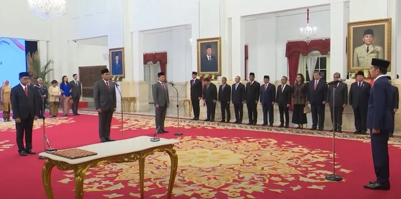 Langkah Presiden Jokowi melantik 3 wamen sebagai bentuk bagi jabatan dan show off ke Prabowo Subianto.